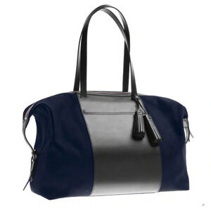 Cuyana Le Sud Overnight Travel Bag Black and Navy